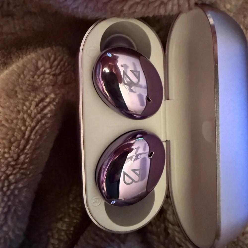 Purple Wireless Headset with Premium Audio